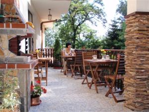 Family Hotel Emaly 2