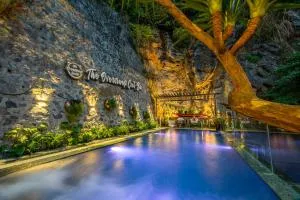 The Oversleep Catba Hostel - 吉婆岛