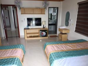 Quan Lan Nam Phong Hotel