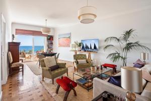 Unique sea view apartment, center, 100m2