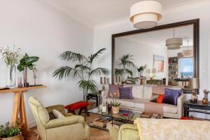 Unique sea view apartment, center, 100m2