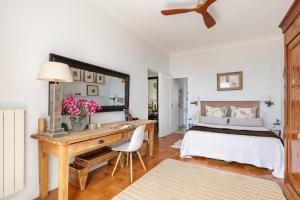 Unique sea view apartment, center, 100m2