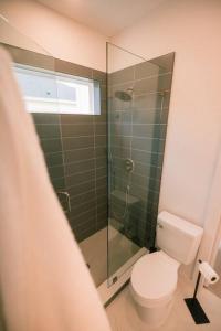 Marsh View - Modern Getaway - Mins from Downtown