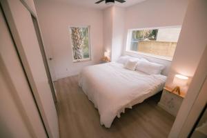 Marsh View - Modern Getaway - Mins from Downtown