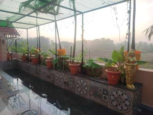 Maha Periyava Kuteeram Family Room