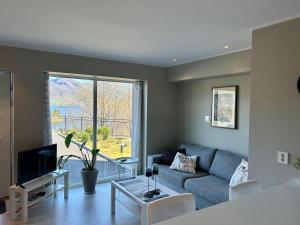 Havn i Etne with fjordview