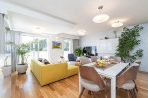 Apartment Apollo in Dubrovnik with sea view 