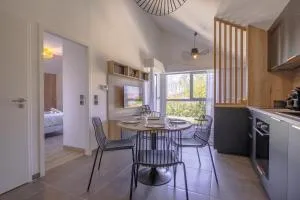 La Colombe - Bord de piste cyclable & lac - Duingt