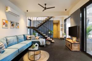 The Hanging Villa - A Luxury Pool Villa in Jaipur