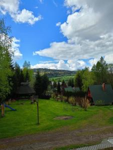 Domki nad potokiem w Baligrodzie