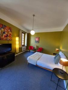 Hostellerie du Chateau Bellenaves