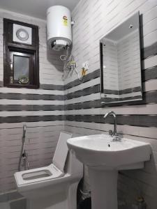 The Raveesh Apartment B6