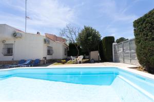 INNOUTHOME Casa Familiar con Piscina y Jardín Av 3 Calas