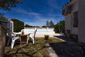 INNOUTHOME Casa Familiar con Piscina y Jardín Av 3 Calas