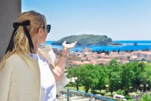 New Chill and Go Apartments - Lazi