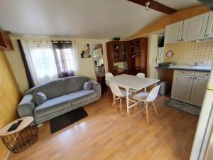 Campings Camping du Val de l'Eyre : Bungalow 2 Chambres