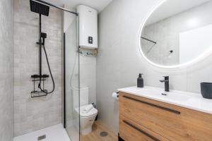 Pureza Triana by TheGoodTourist