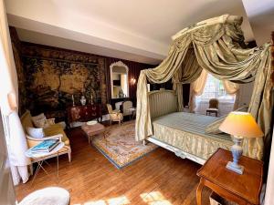 B&B / Chambres d'hotes Chateau de Cadouzan : photos des chambres