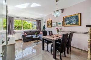 Beautiful appartment with garden and terrace