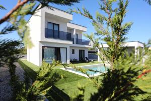 Villa Cvit Mediterana with heated pool