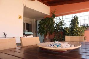 Marias Airport Apartment, 4 metro, 10 airport, 15 beach, 40 city center