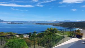 Appartements loft de standing 150 m2 vue mer,de 2 a 6 pers a Mare e Sole Plage d'argent Verghia : photos des chambres