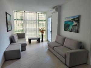 Ina Home lungo mare Vlorë-Vlora