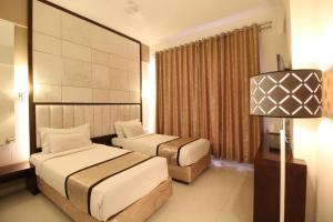 Hotel Executive Silver Inn