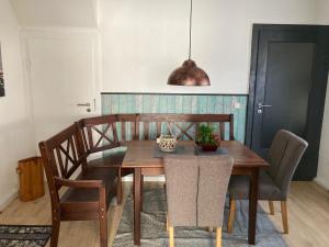 Gemütliches Ferienhaus 70qm mit Garten Sitzecke Grill 5 Minuten zum See