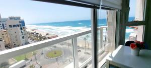 Hotel Apartment TLV-bat yam 81