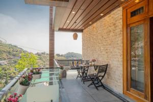 PerfectStayz Paradise near Bhatta Falls