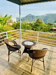 The Jade Highlands Mountain View Cozy container 2bhk villa - Palni