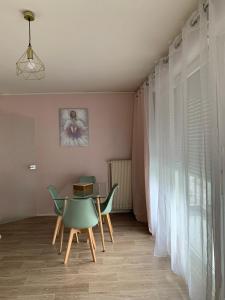 Appartements Appartement spacieux et lumineux : photos des chambres