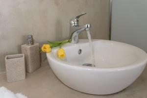 Dazzling Crete Villa 3 Bedrooms Villa Saffron Sunset Beachfront Villa With Jacuzzi Brilliant Sea Views Chania