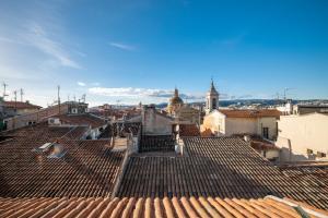 Stunning apartment in the heart of Nice old town