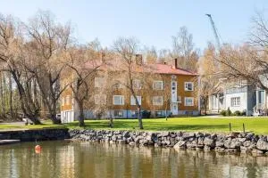 Upea huoneisto merenrannalla - Söderudden