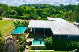 Macesuya Lodge - Canoas