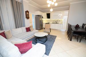 Adams Apartment