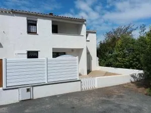 Maison bord de mer, dans impasse au calme d'une résidence. - لا باريه دي مونت