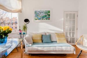 Lovely 1 bed with large terrace