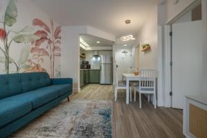 Pool view apartment near Epic Universe and Universal Studios