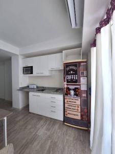 Monoambiente con balcón