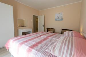 Apartments Galeb