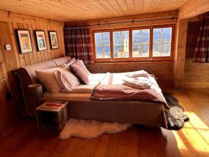 Spacious 3 bedroom Chalet near Flims