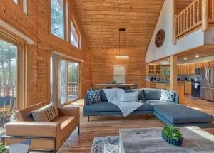 Charming & Cozy Chalet; Minutes to Shanty Creek! - Darragh