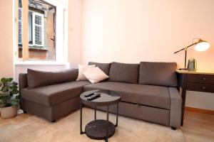 Moderna suita v centru mesta JAKAM - City Center Modern Suite JAKAM