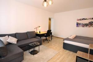 Moderna suita v centru mesta JAKAM - City Center Modern Suite JAKAM