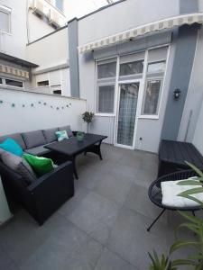 Anna Apartman
