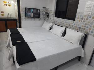 A1 HOME STAY