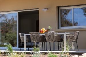 Villas Villa Les Lentisques : photos des chambres